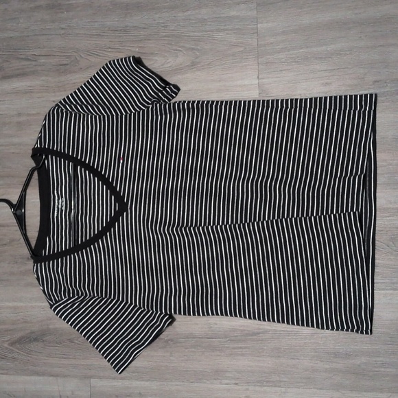 NEW (2) Tommy Hilfiger Favorite Tees Sz XL NWOT Bundle Lot Burgundy/Black Stripe - Picture 8 of 9